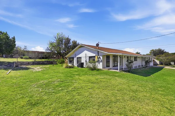 $2,500 | 128 Skyview Terrace, Leander, TX 78641