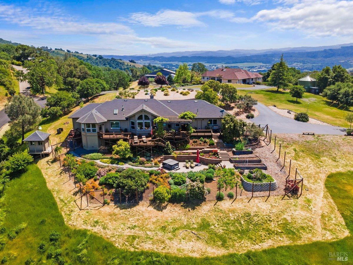 1850 Trimble Lane Cloverdale, CA 95425 - Photo 1 of 1 a view of a city with an ocean