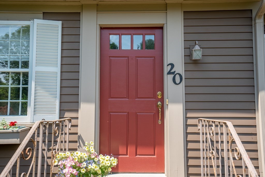 20 Hayward Road Northampton, MA 01062 - Photo 27 of 35 a view of front door of house