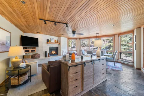 $1,825,000 | 2308 Ski Trail Lane, Unit 223, Steamboat Springs, CO 80487