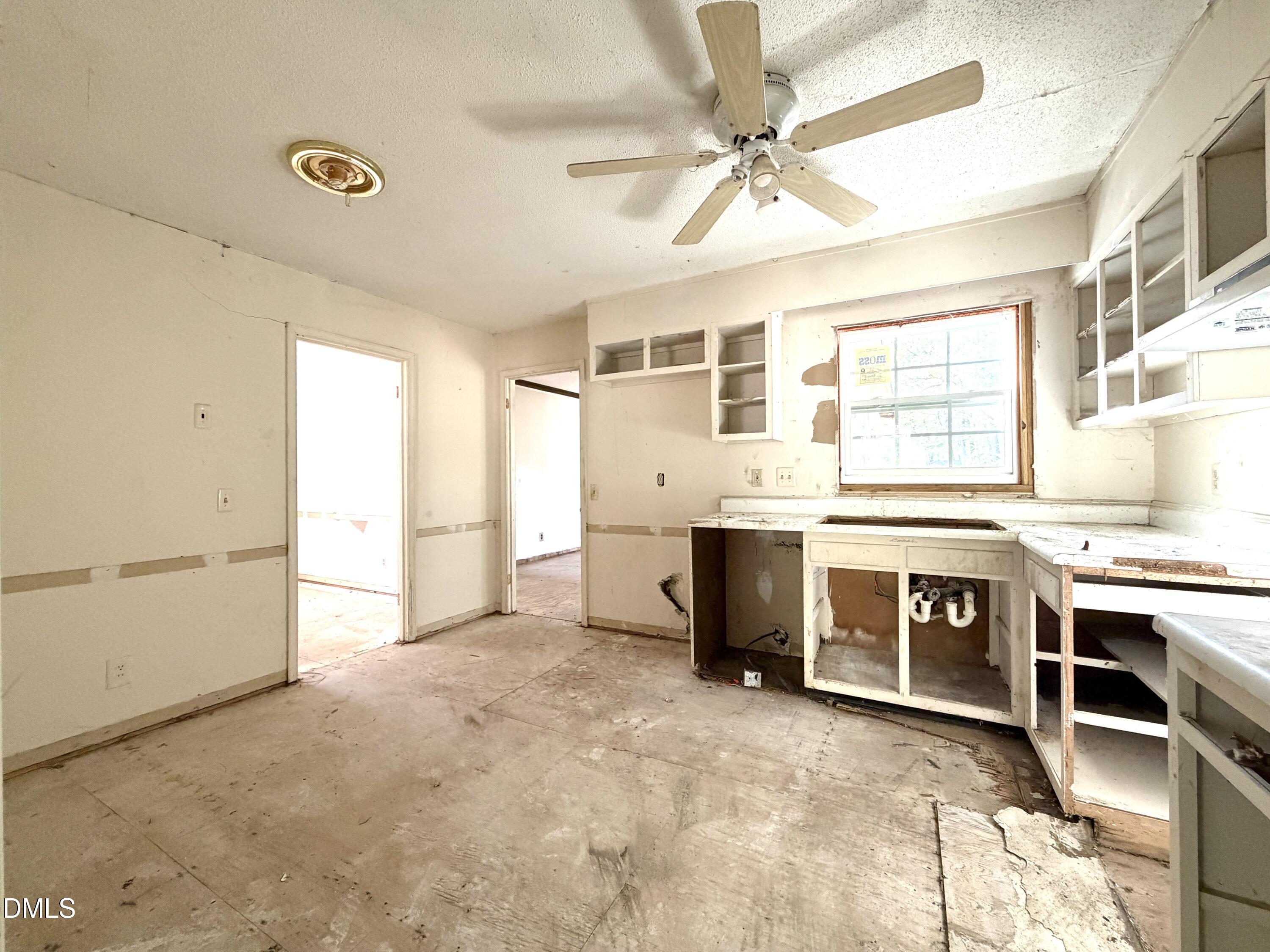 5834 Shamrock Road Durham, NC 27713 - Photo 4 of 18 IMG_0574