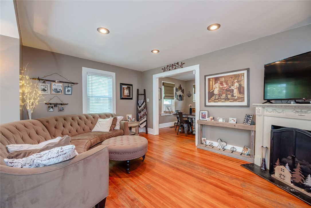 104 Keating Drive Irondequoit, NY 14622 - Photo 11 of 40