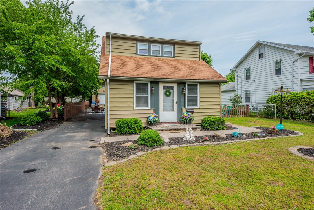 104 Keating Drive Irondequoit, NY 14622 - Photo 2 of 40