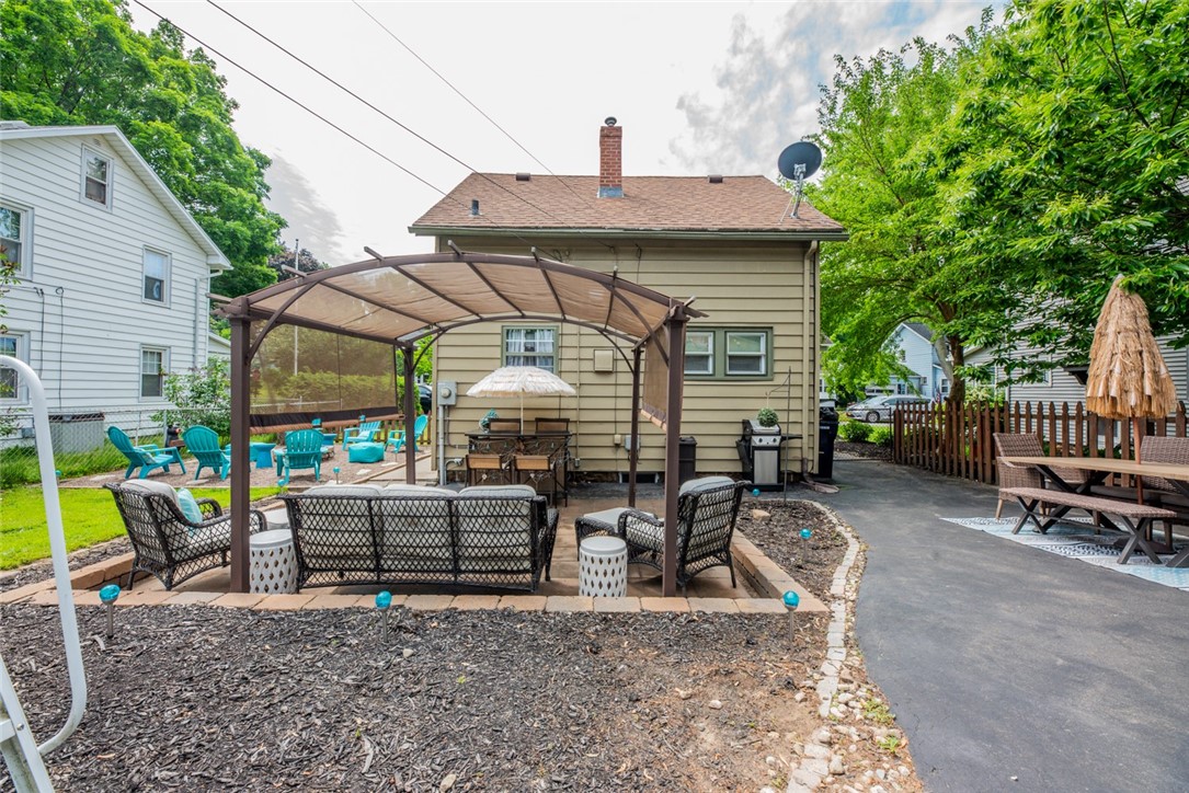 104 Keating Drive Irondequoit, NY 14622 - Photo 32 of 40