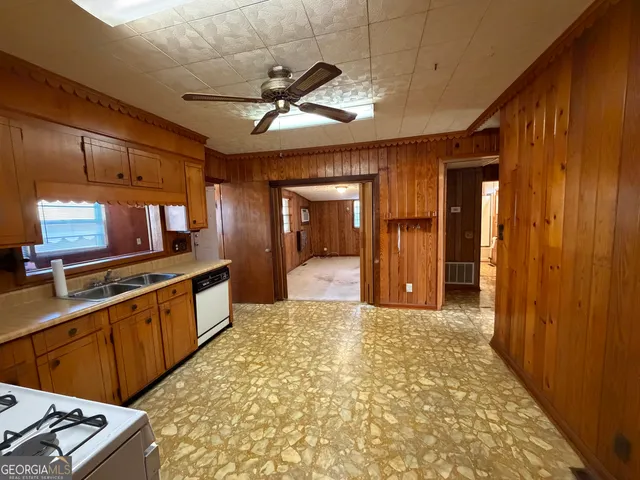 $220,000 | 421 Cedar Avenue Southwest, Rome, GA 30161