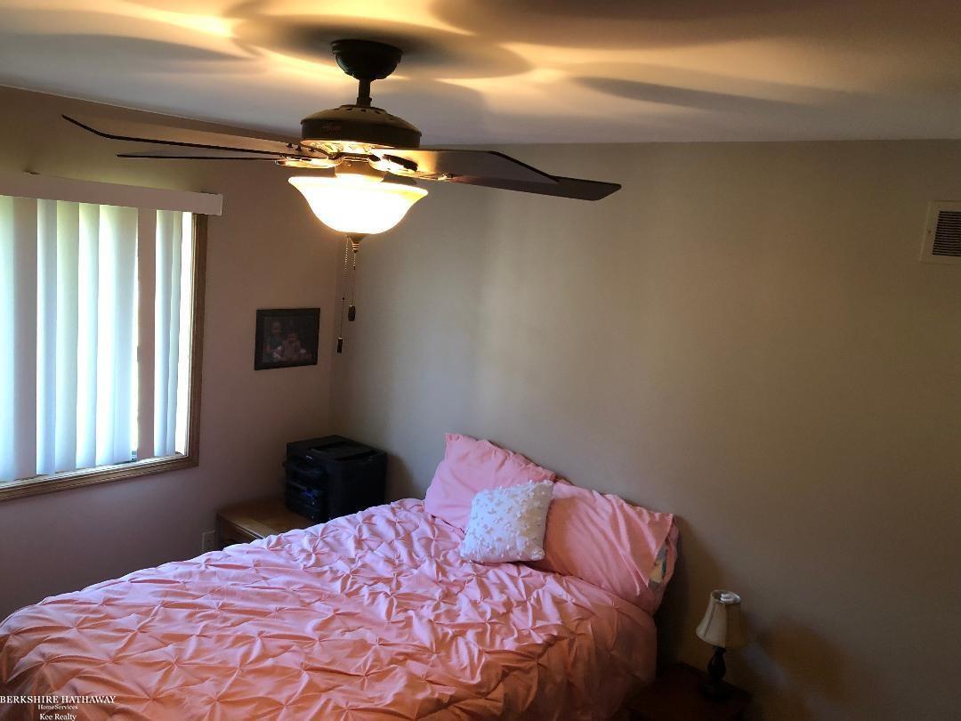 23307 Rochelle Street Macomb, MI 48042 - Photo 20 of 31 Bedroom 3