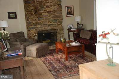 4249 Fiery Run Road Linden, VA 22642 - Photo 23 of 30 Living Room