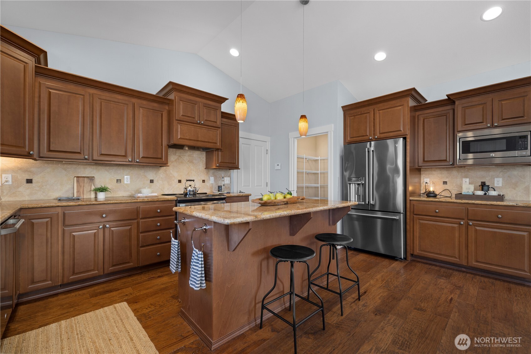 8508 184th Street Southwest Edmonds, WA 98026 - Photo 12 of 35