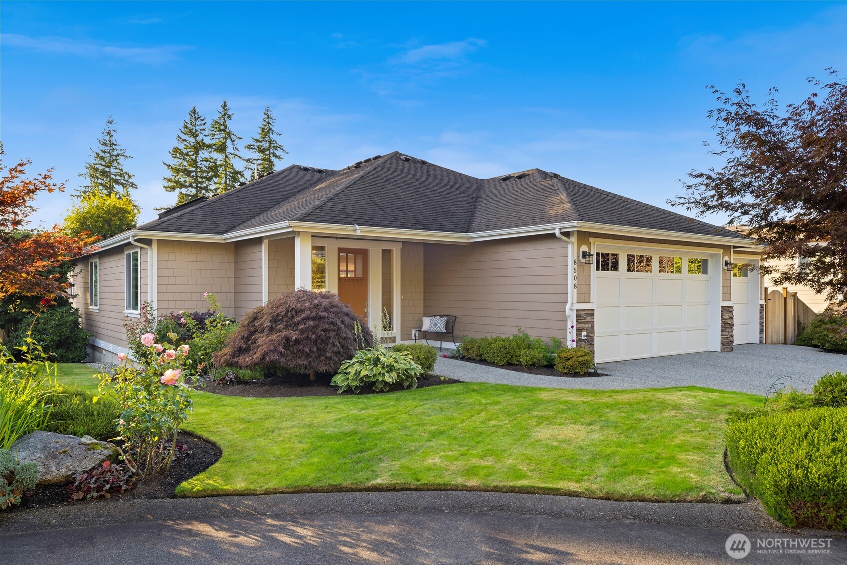 8508 184th Street Southwest Edmonds, WA 98026 - Photo 2 of 35