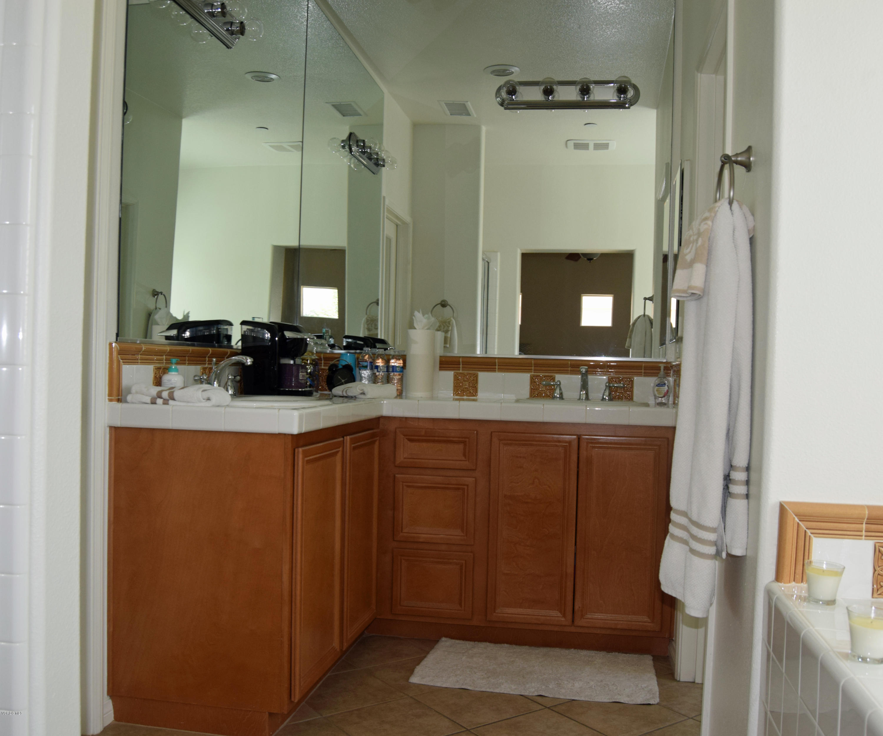 4142 Felipe Lane, Unit F Simi Valley, CA 93063 - Photo 13 of 19 DSC_1176