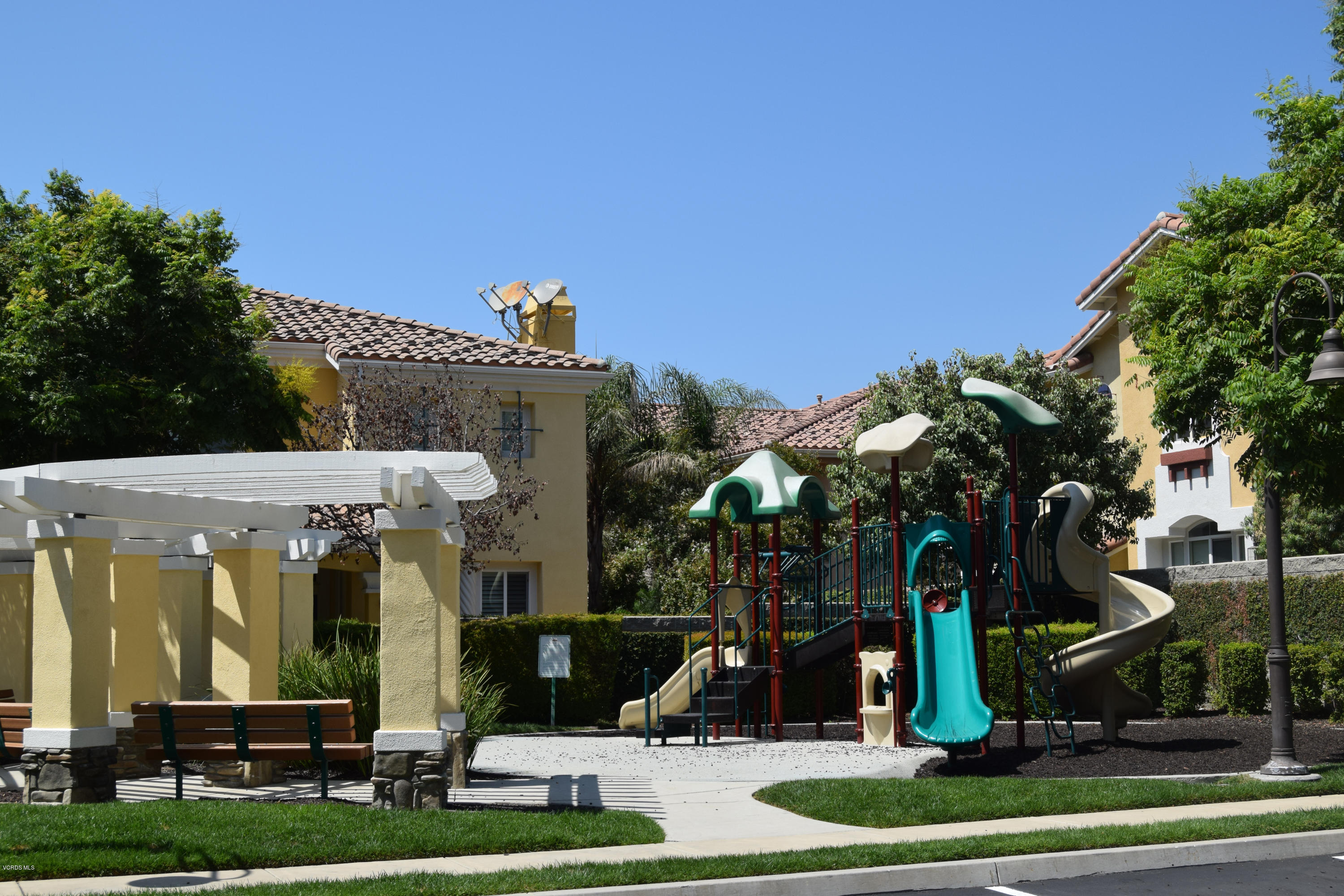 4142 Felipe Lane, Unit F Simi Valley, CA 93063 - Photo 19 of 19 DSC_1183