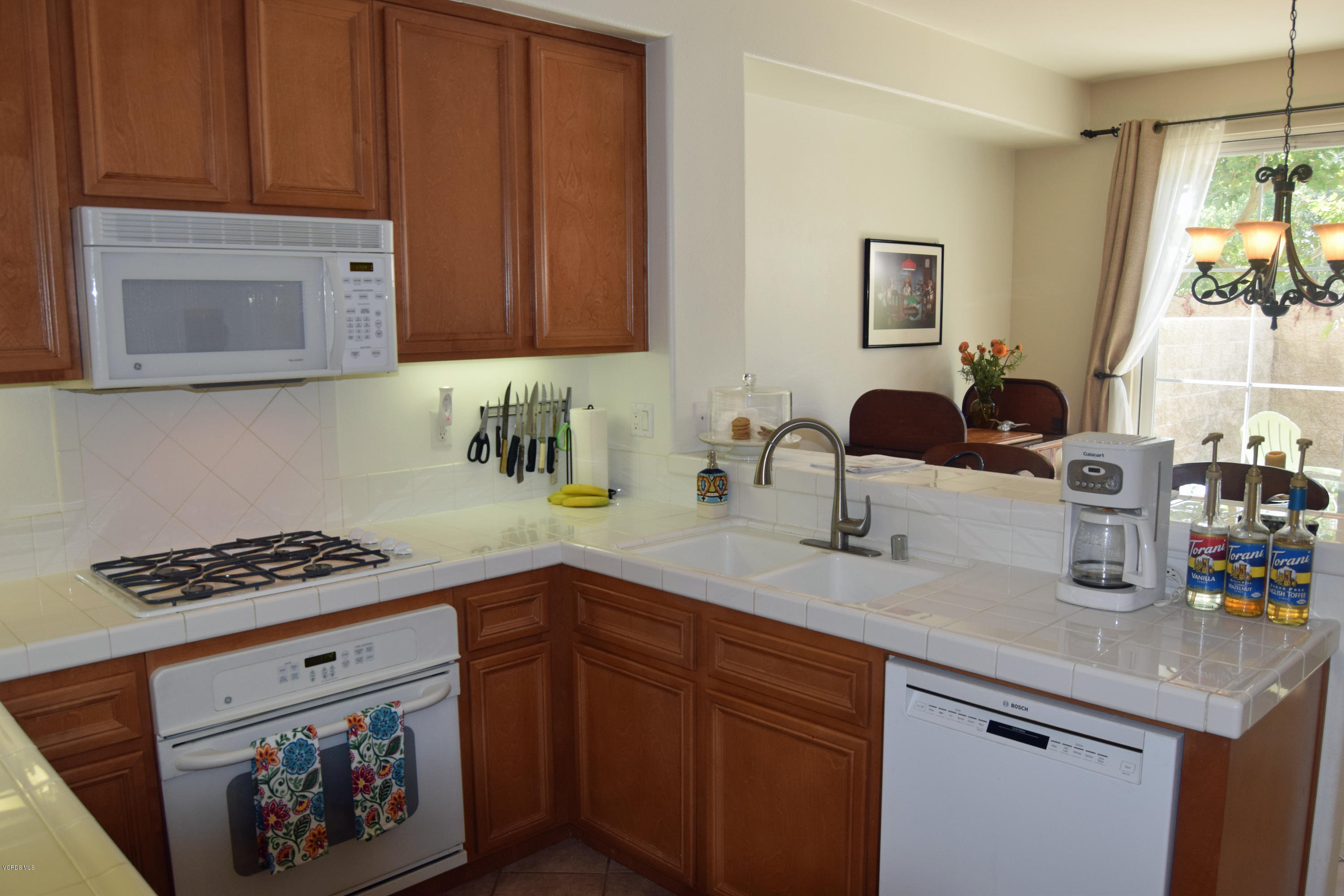 4142 Felipe Lane, Unit F Simi Valley, CA 93063 - Photo 4 of 19 DSC_1166