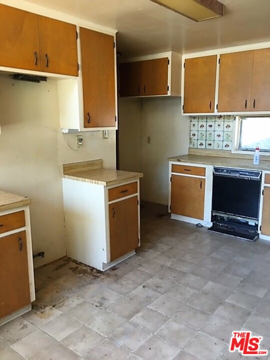 7 Hidden Valley Road Monrovia, CA 91016 - Photo 8 of 23