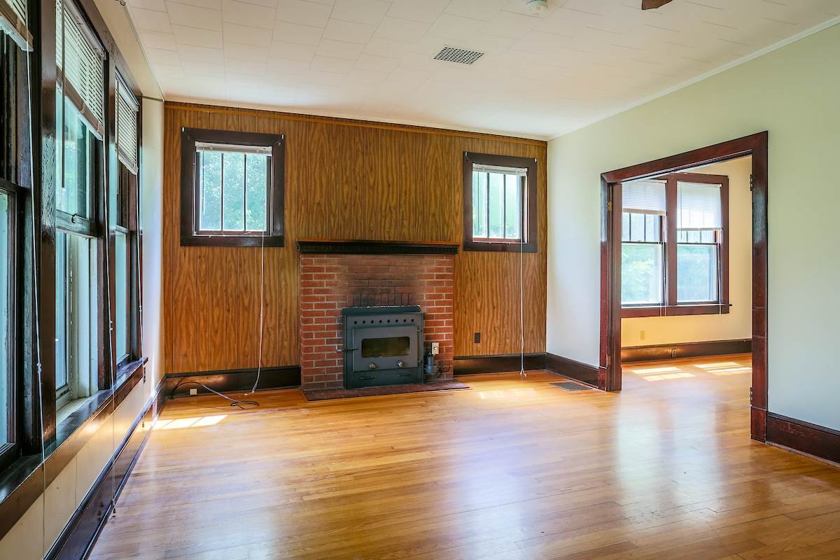 3949 Ridge Road Quicksburg, VA 22847 - Photo 4 of 36 Gallery Image 4