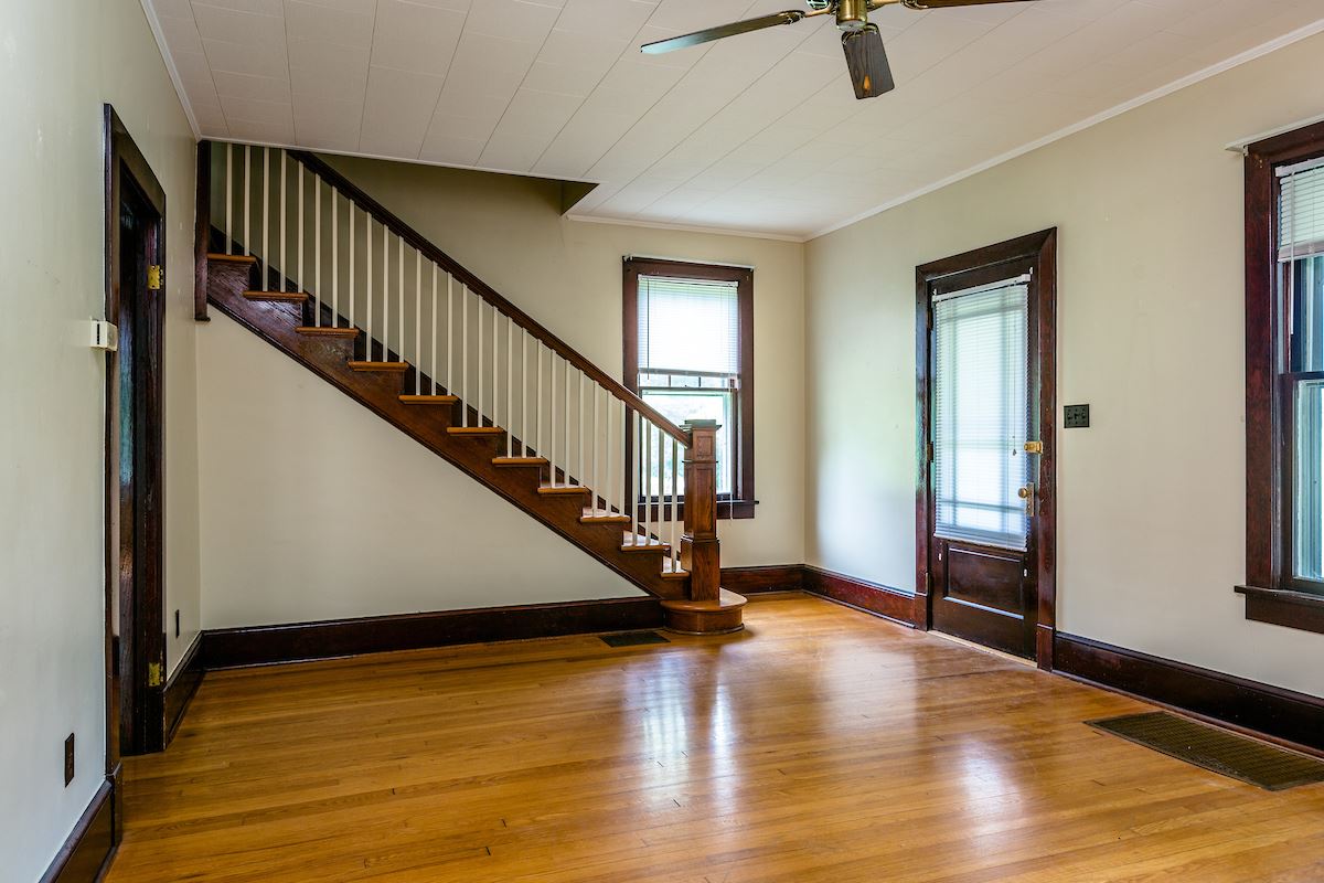 3949 Ridge Road Quicksburg, VA 22847 - Photo 5 of 36 Gallery Image 5