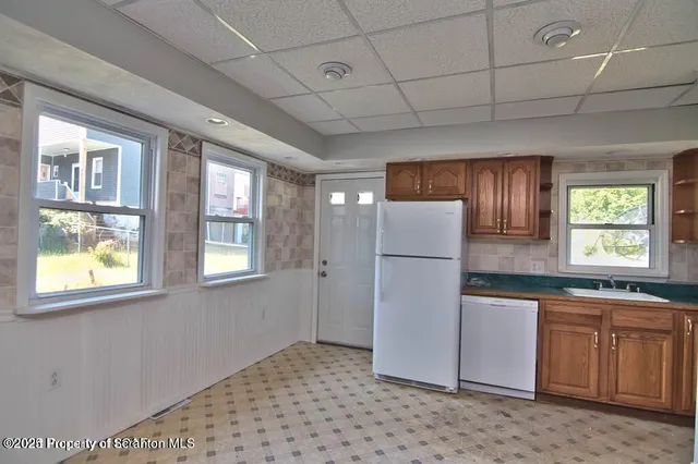 $1,395 | 261 Dana Street, Wilkes Barre, PA 18702