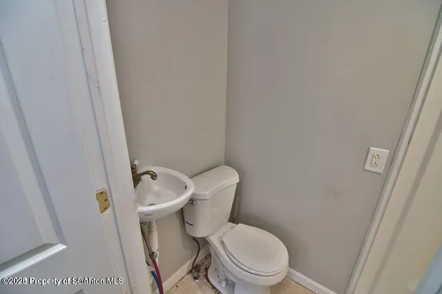 $1,395 | 261 Dana Street, Wilkes Barre, PA 18702