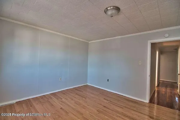 $1,350 | 261 Dana Street, Wilkes Barre, PA 18702