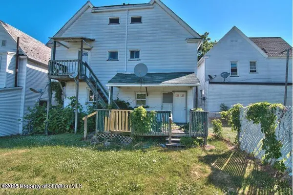 $1,350 | 261 Dana Street, Wilkes Barre, PA 18702