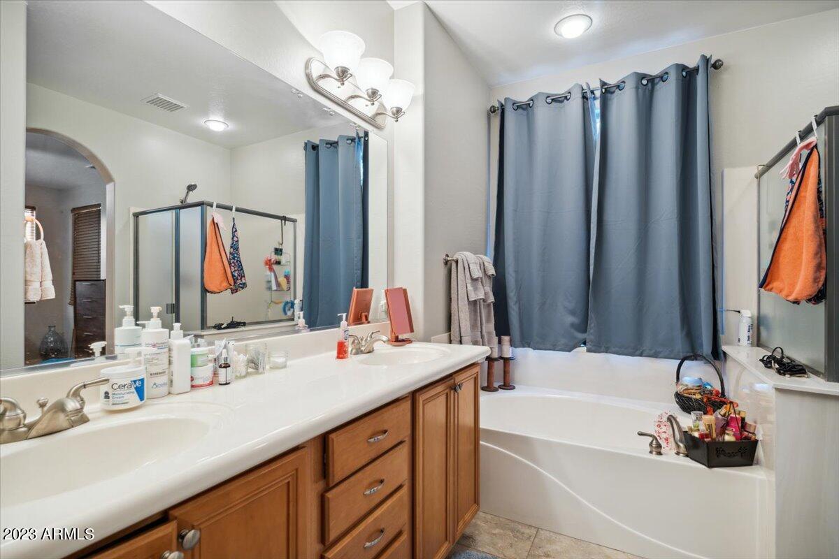 3433 West Florimond Road Phoenix, AZ 85086 - Photo 13 of 15 12-A7N00115