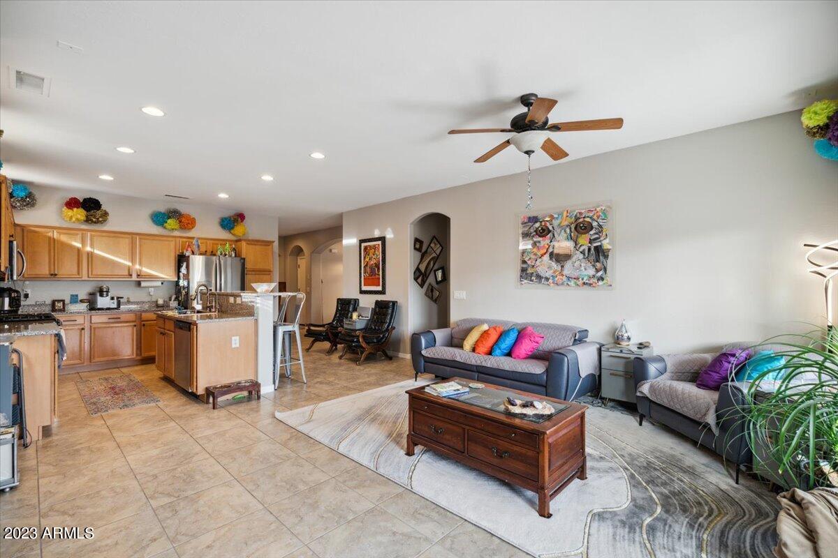 3433 West Florimond Road Phoenix, AZ 85086 - Photo 3 of 15 07-A7N00097