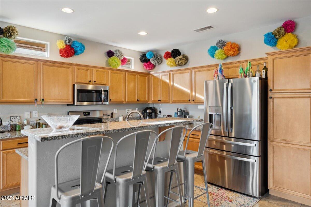 3433 West Florimond Road Phoenix, AZ 85086 - Photo 6 of 15 09-A7N00103
