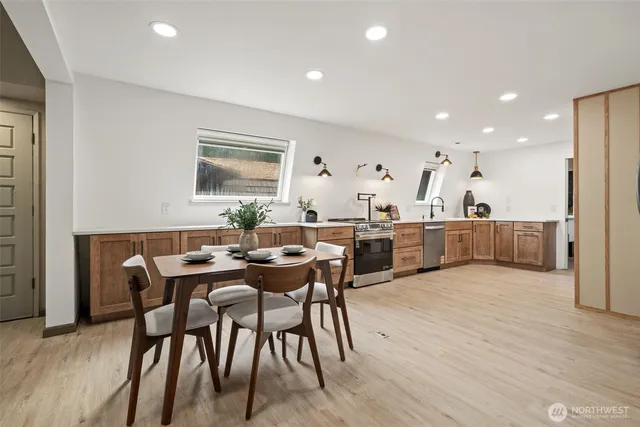 $674,500 | 1354 Hoffs Drive, Poulsbo, WA 98370