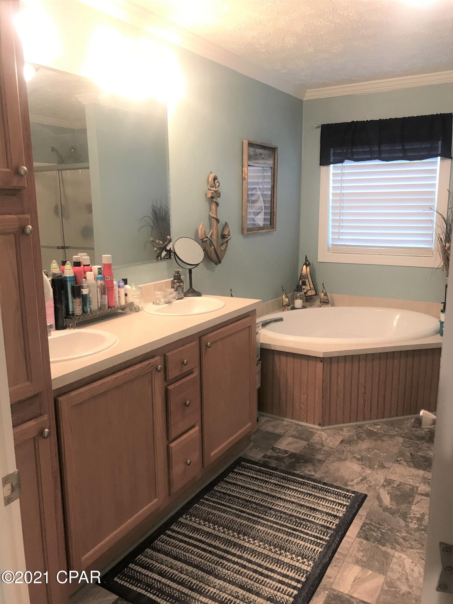 415 Red Deer Road Chipley, FL 32428 - Photo 21 of 36 Gallery Image 21