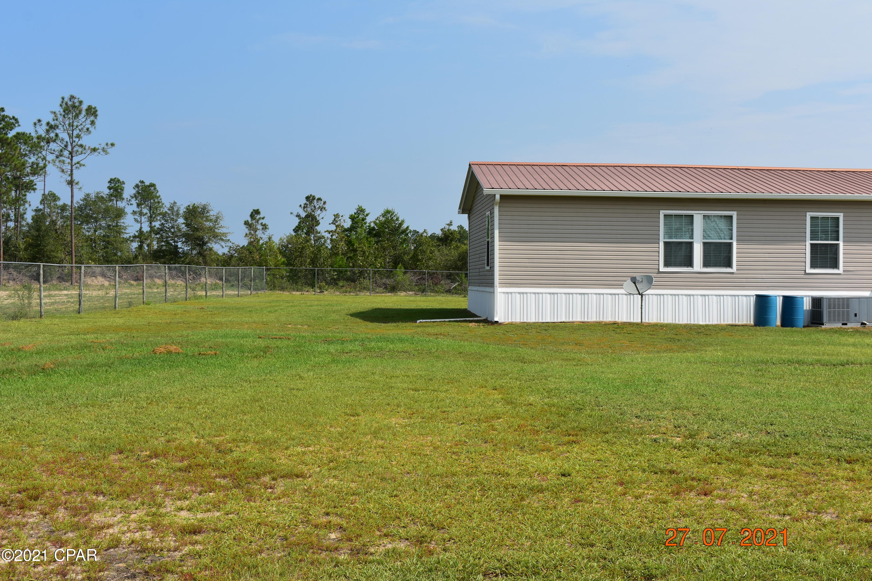 415 Red Deer Road Chipley, FL 32428 - Photo 3 of 36 Gallery Image 3