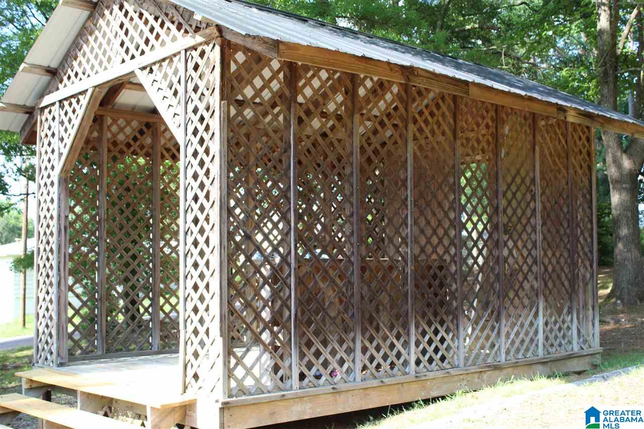 225 Pinecrest Drive Weaver, AL 36277 - Photo 14 of 40