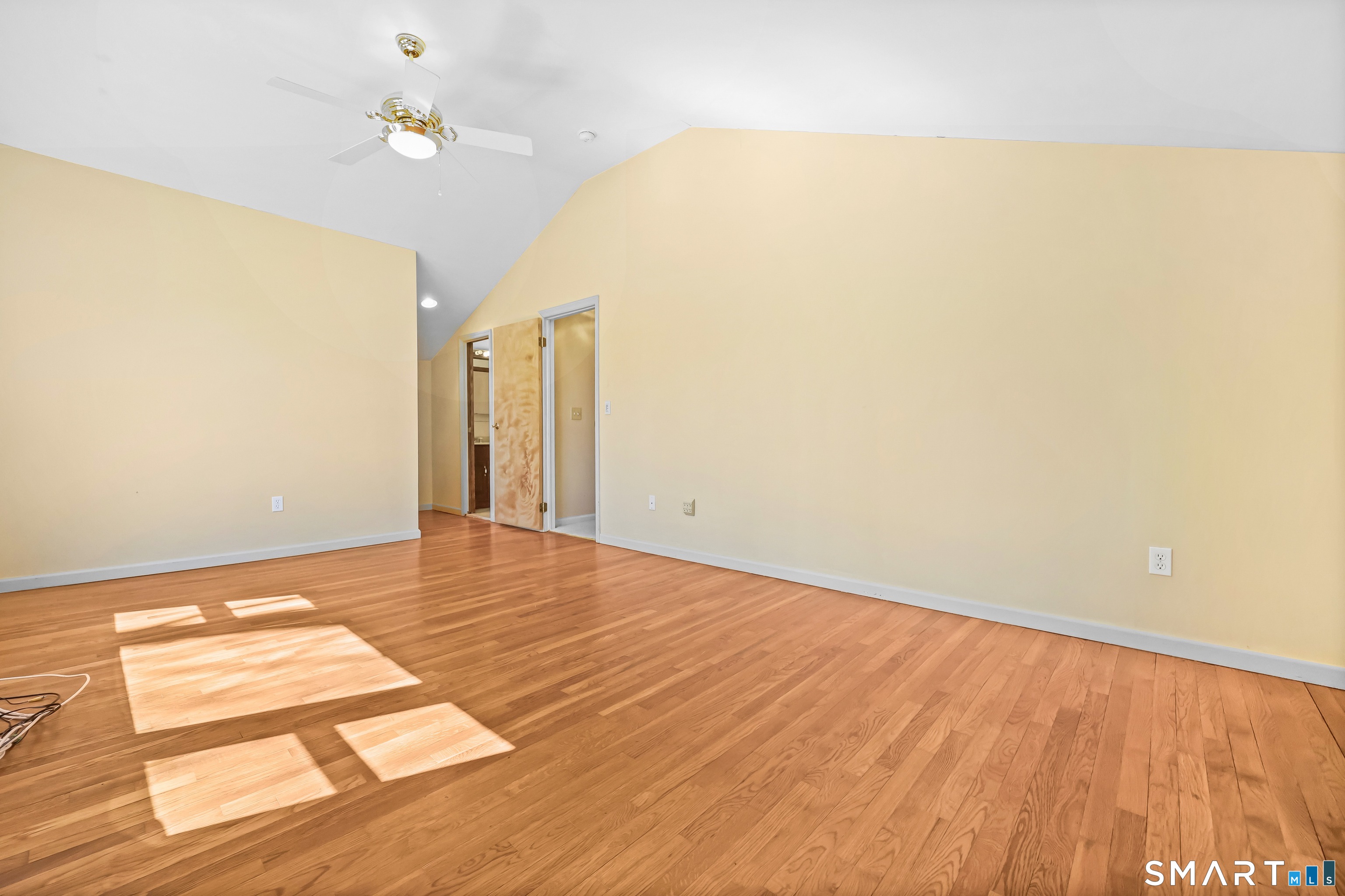145 Wilton Road East Ridgefield, CT 06877 - Photo 21 of 37