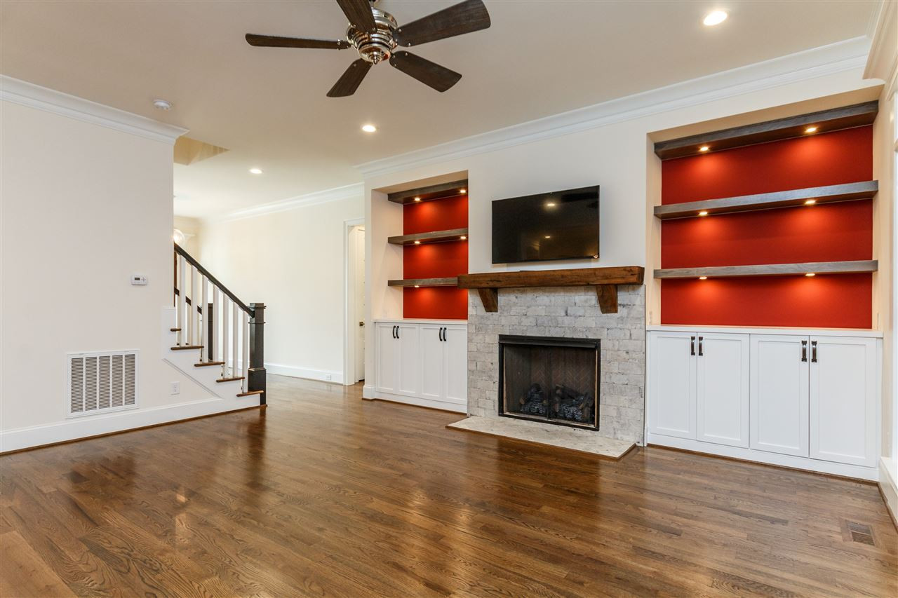 4405 Gates Street Raleigh, NC 27609 - Photo 7 of 18 Living Room