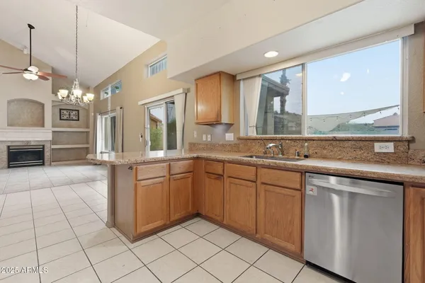 $579,000 | 16815 South 24th Place, Phoenix, AZ 85048