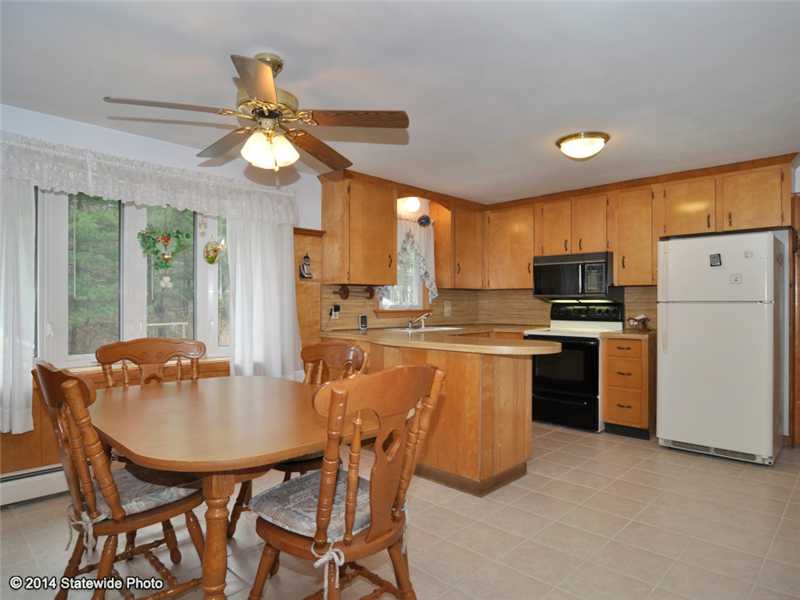 31 Colvin Street Scituate, RI 02831 - Photo 9 of 24 Dining Area.