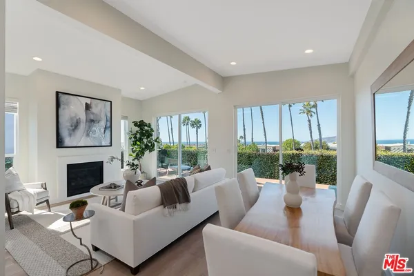 $2,499,000 | 29500 Heathercliff Road, Unit 64, Malibu, CA 90265