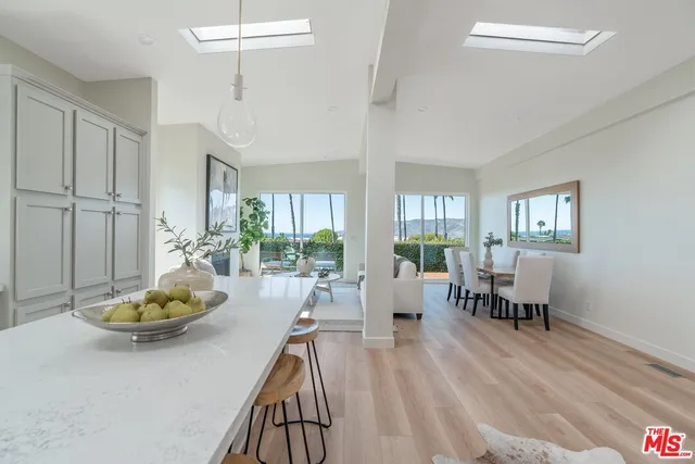 $2,649,000 | 29500 Heathercliff Road, Unit 64, Malibu, CA 90265