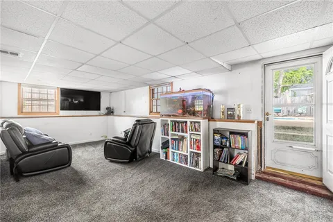 $475,000 | 265 Asylum Road, Warwick, RI 02886