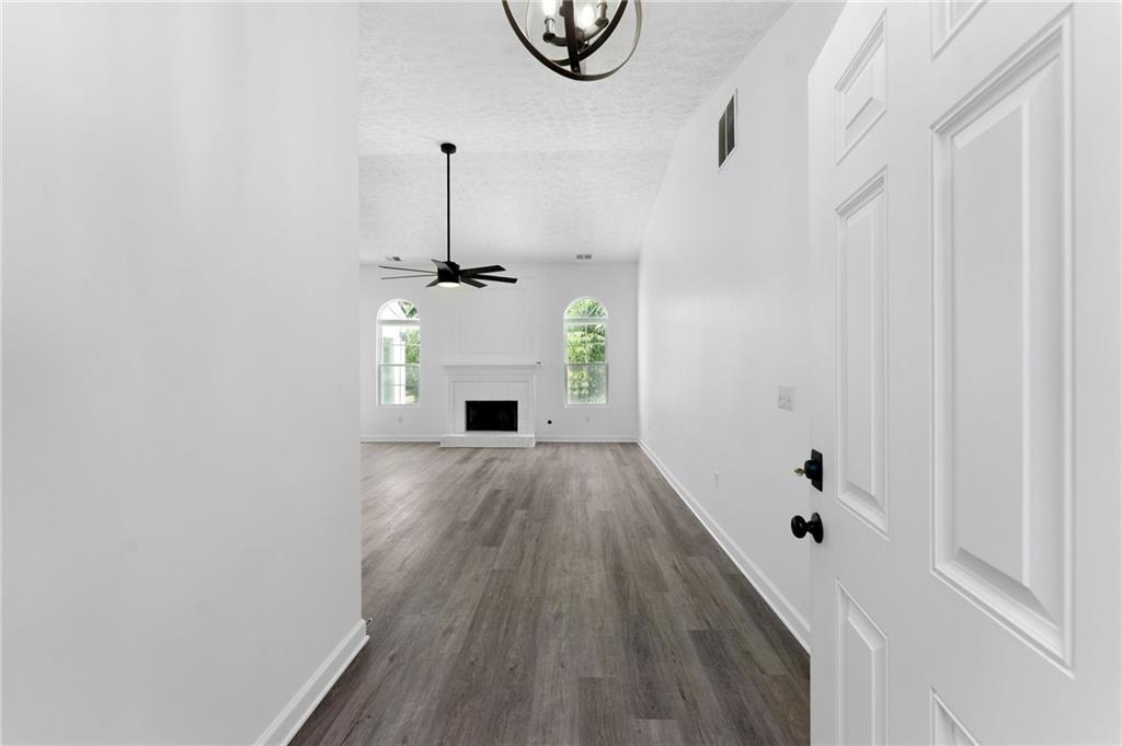 20 Mallet Pointe Street Northeast Cartersville, GA 30121 - Photo 5 of 37 a view of empty room with wooden floor