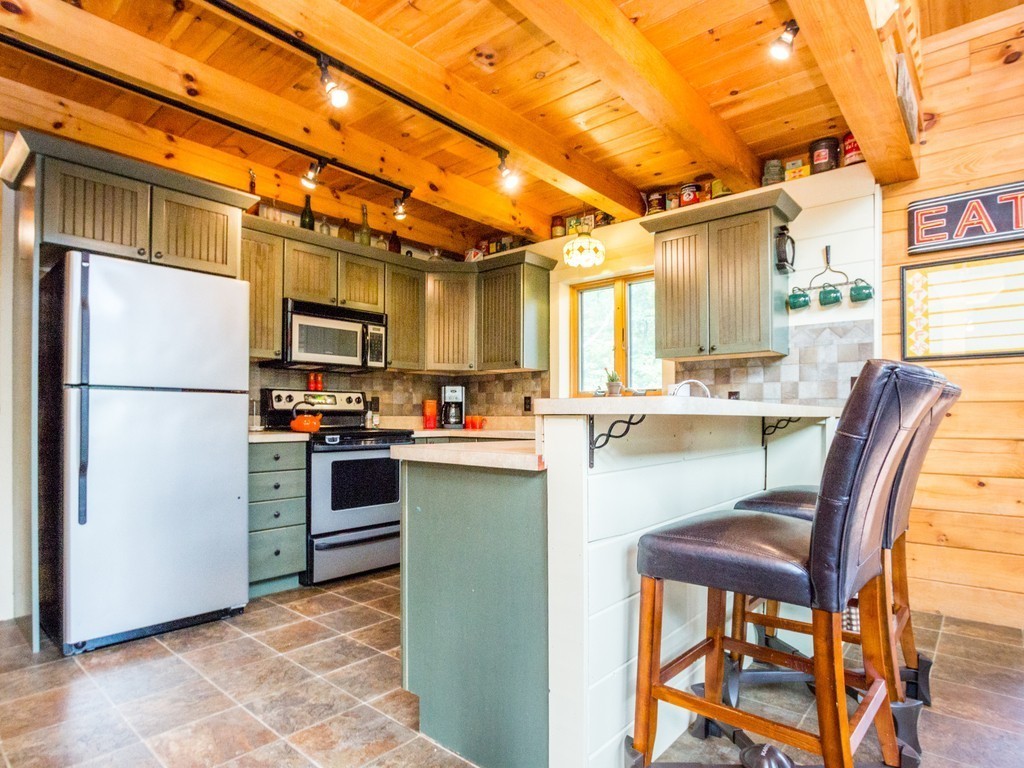 22 Kempton Road Millville, MA 01529 - Photo 10 of 30 Gallery Image 10