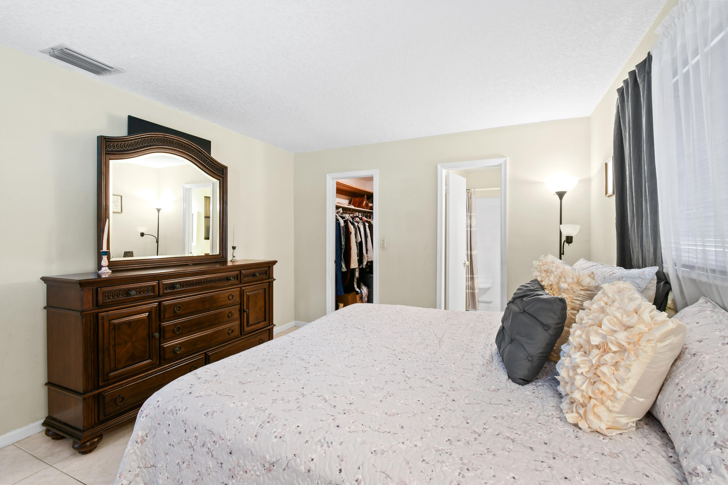 7107 181st Street Jupiter, FL 33458 - Photo 27 of 62 Master Suite