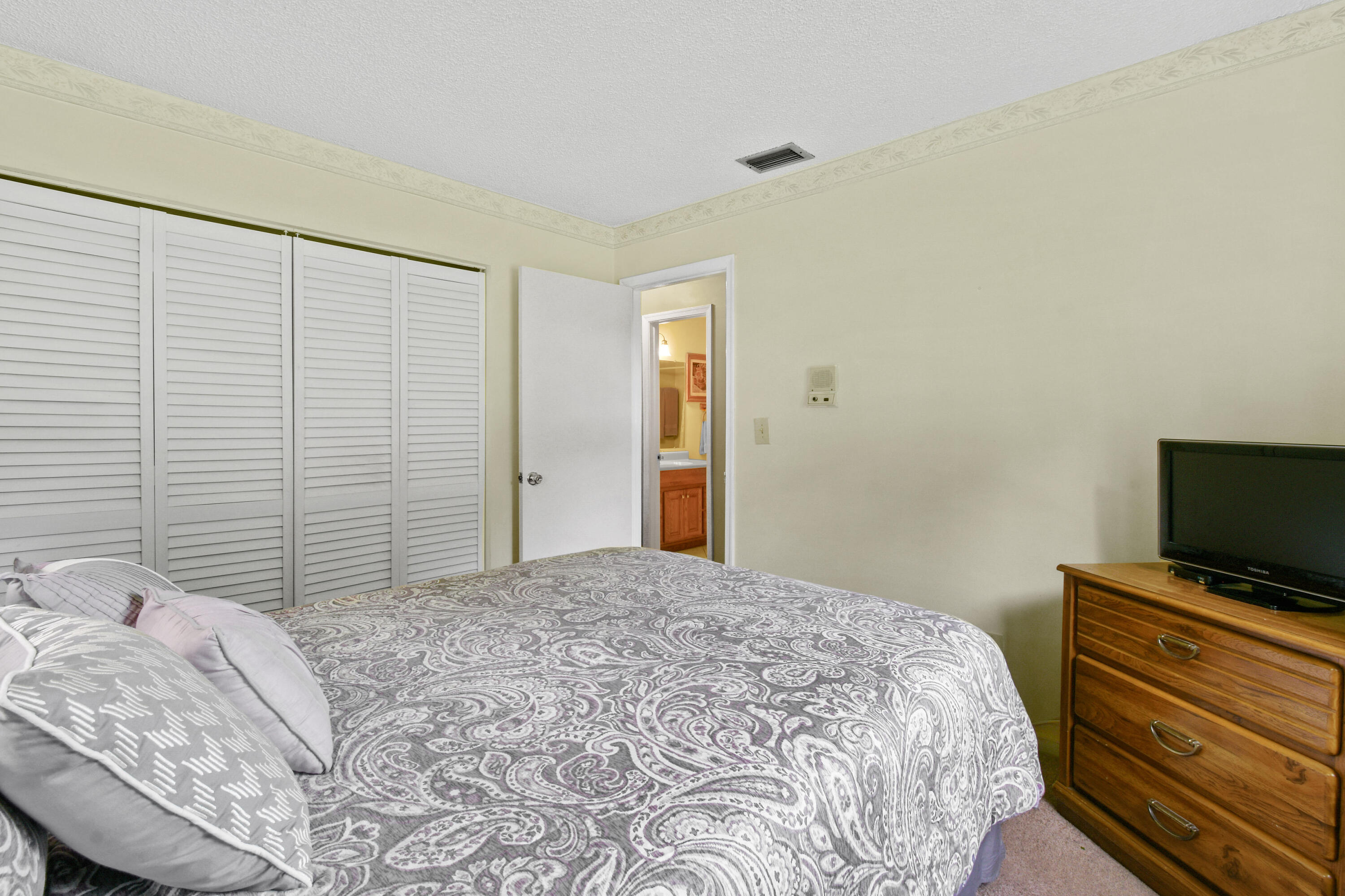7107 181st Street Jupiter, FL 33458 - Photo 33 of 62 Guest Quarters