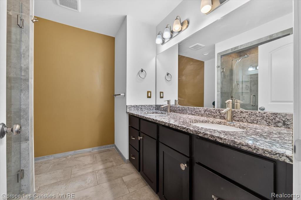 2683 Harvard Road Berkley, MI 48072 - Photo 31 of 60