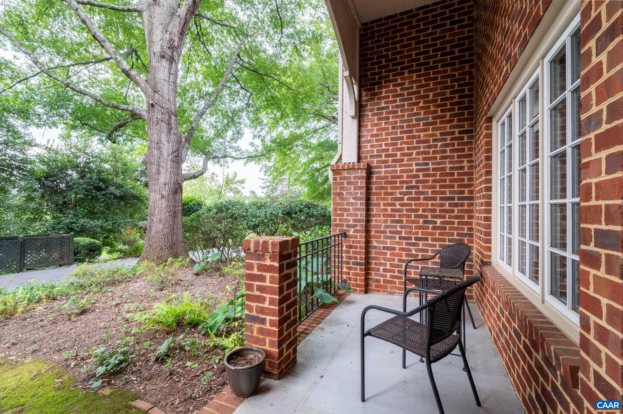 553 Dryden Place Charlottesville, VA 22903 - Photo 37 of 43 Gallery Image 37