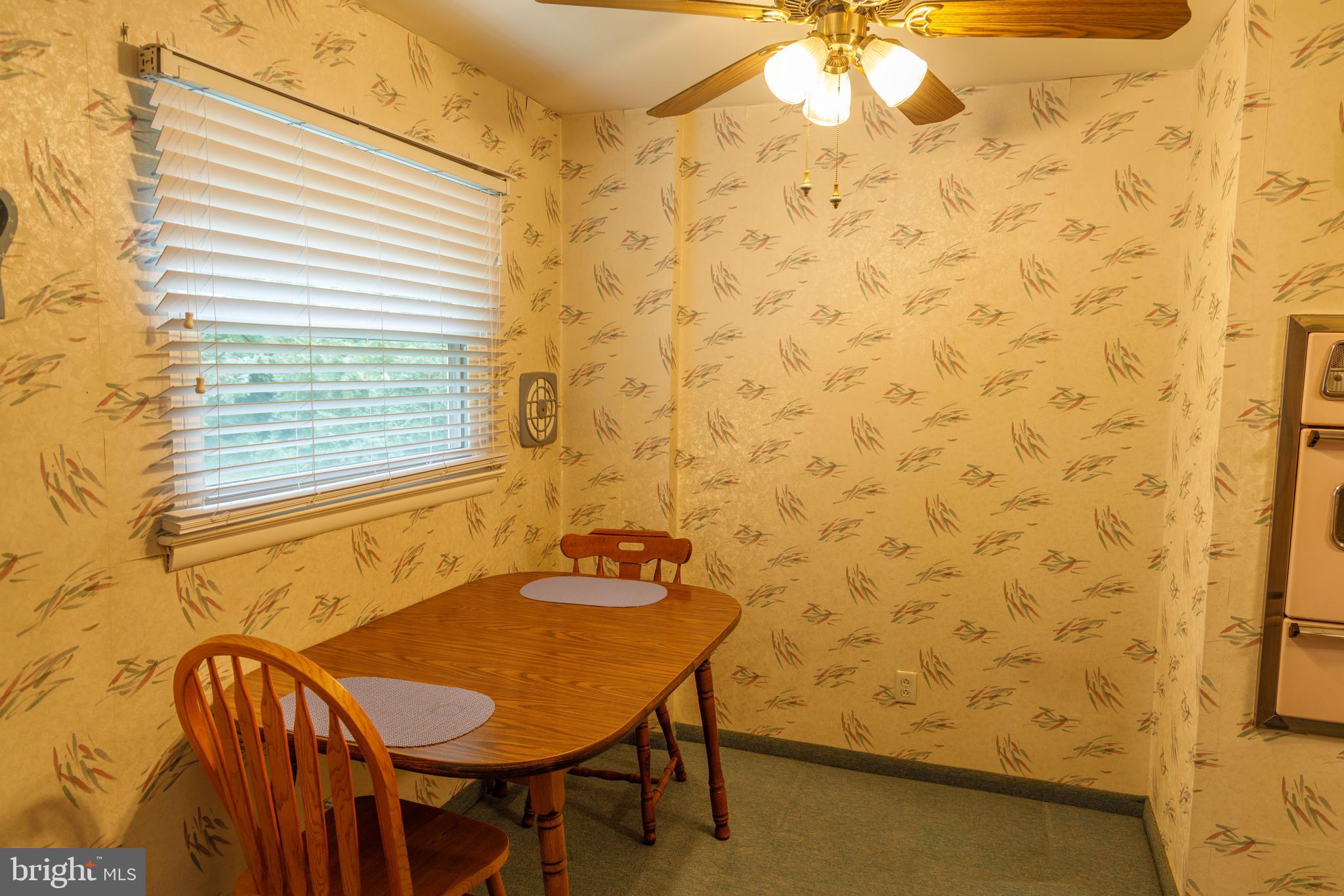 12029 Millbrook Road Philadelphia, PA 19154 - Photo 8 of 20 eat-in area off of kitchen
