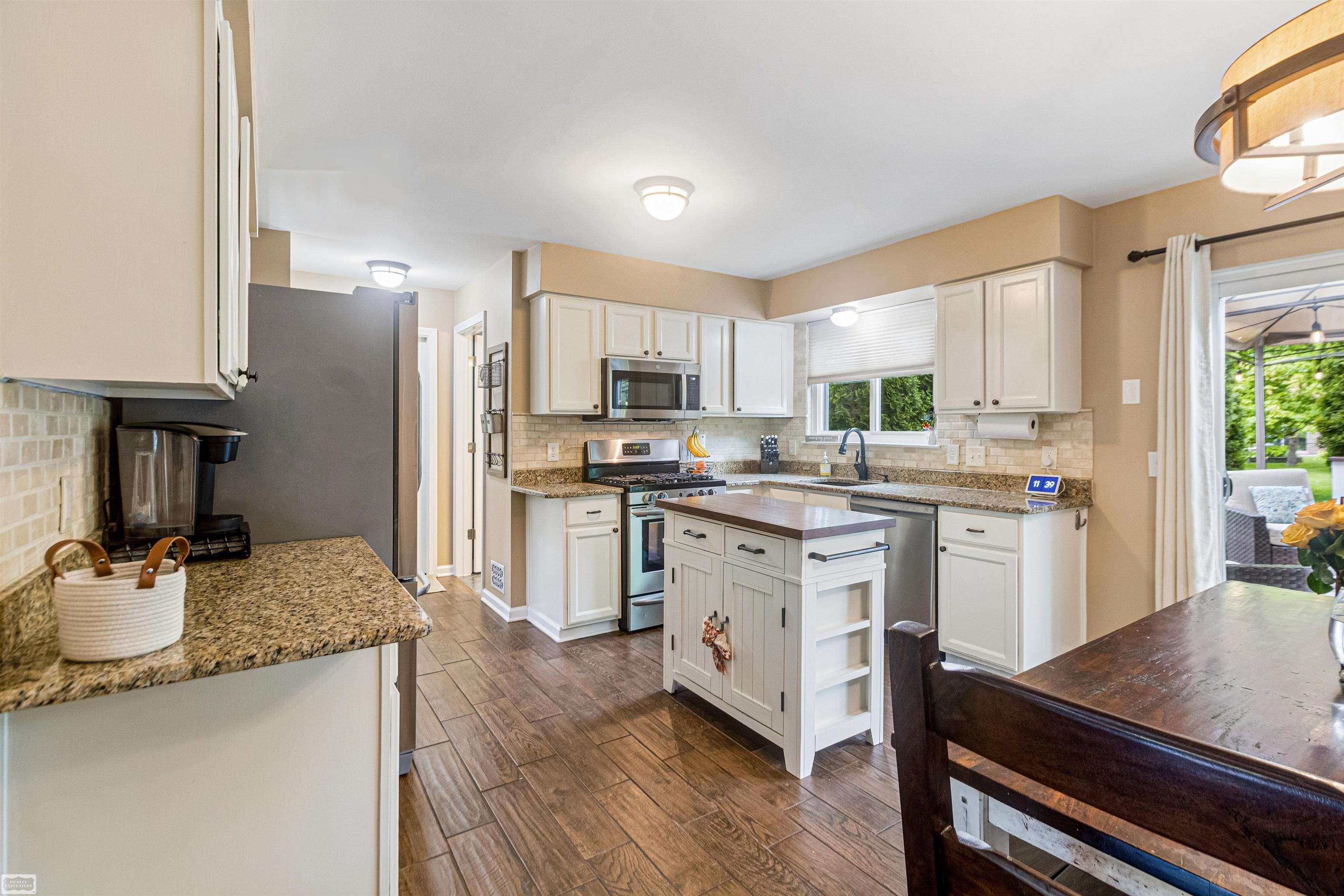 58625 Cathey Washington, MI 48094 - Photo 7 of 40