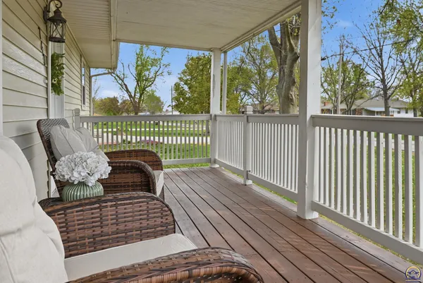 $210,000 | 743 Shuey Street, Osage City, KS 66523