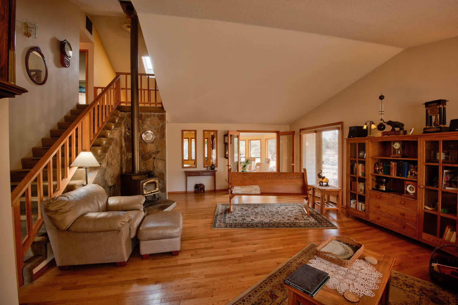 64548 Joe Neil Road Bend, OR 97701 - Photo 21 of 50 Living Room