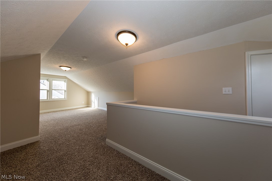 5239 Edenhurst Road Cleveland, OH 44124 - Photo 20 of 25