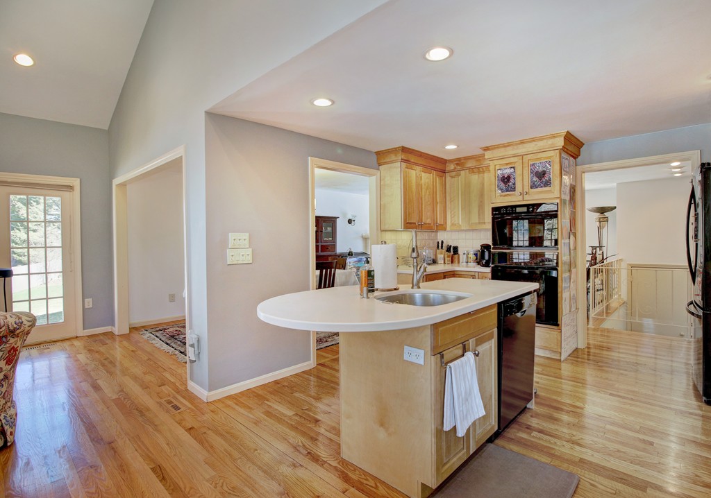 85 Brewster Drive Needham, MA 02492 - Photo 8 of 30