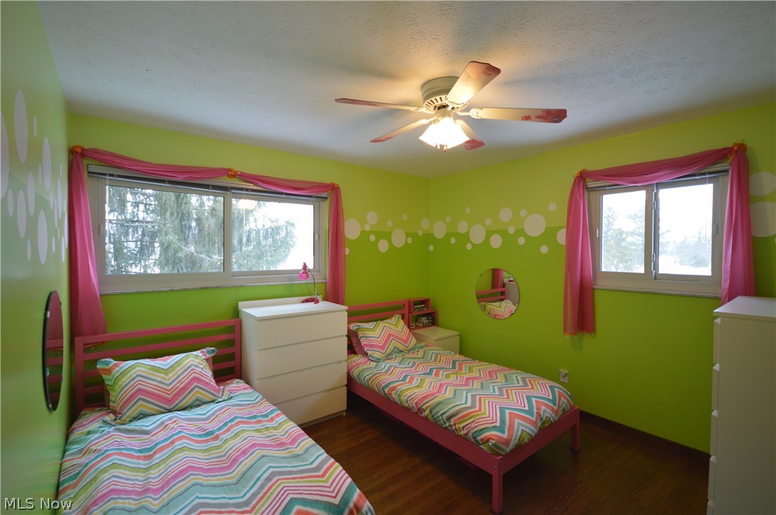17981 Snyder Road Chagrin Falls, OH 44023 - Photo 10 of 23 Second bedroom with plenty of space and character!